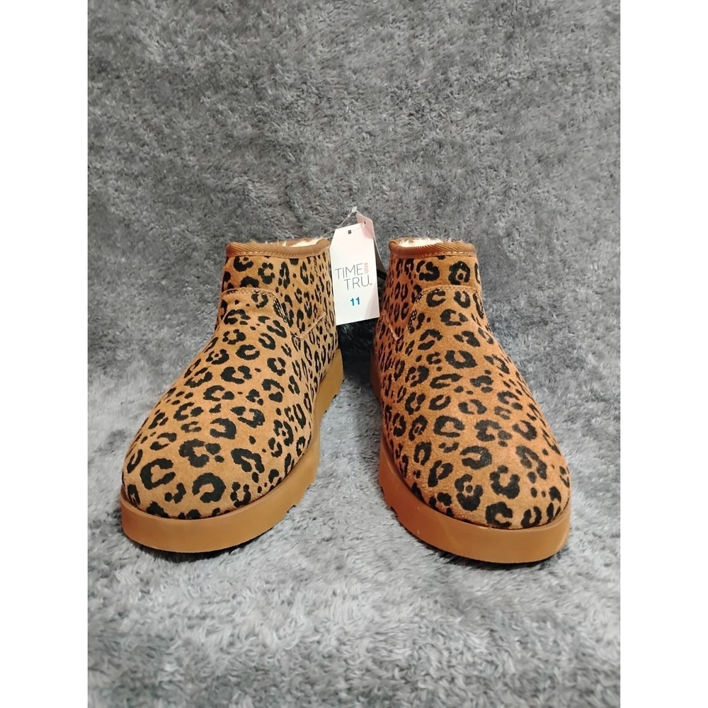 Time‎ And Tru Women's Micro Genuine Suede Boots Size 11